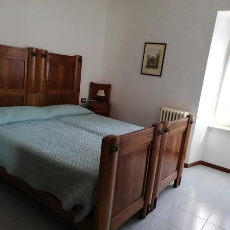 Residenza Santa Valeria Hotel Caglio Bagian luar foto