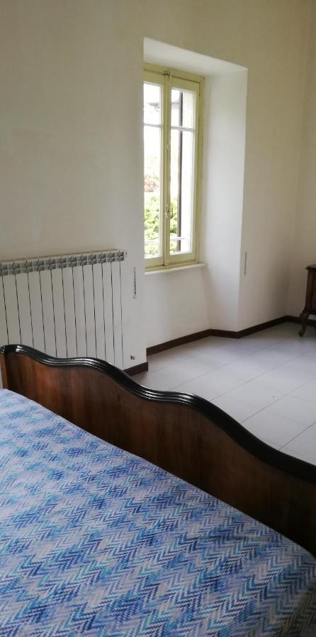Residenza Santa Valeria Hotel Caglio Bagian luar foto
