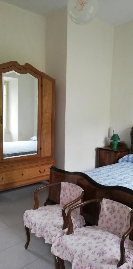 Residenza Santa Valeria Hotel Caglio Bagian luar foto