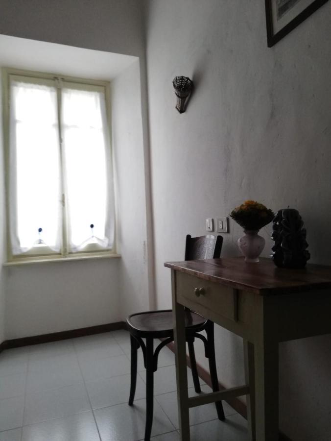 Residenza Santa Valeria Hotel Caglio Bagian luar foto