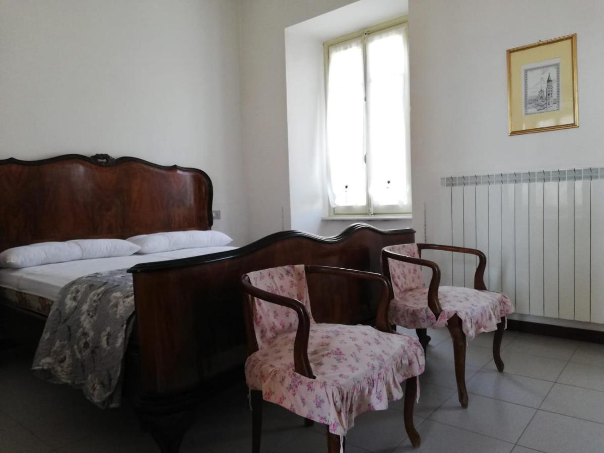 Residenza Santa Valeria Hotel Caglio Bagian luar foto