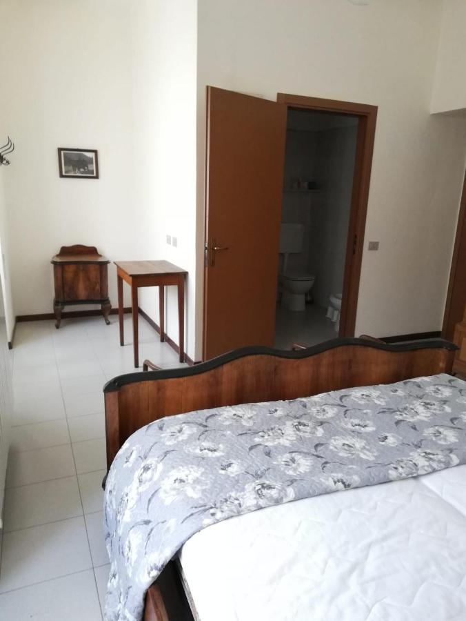 Residenza Santa Valeria Hotel Caglio Bagian luar foto