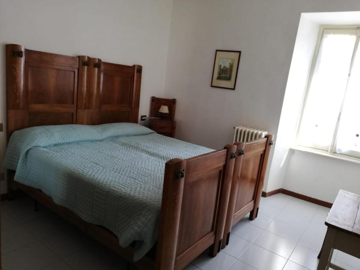 Residenza Santa Valeria Hotel Caglio Bagian luar foto