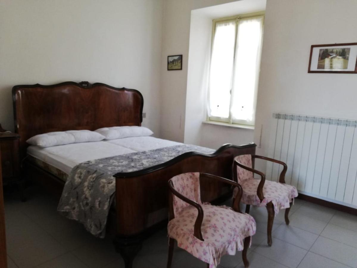 Residenza Santa Valeria Hotel Caglio Bagian luar foto