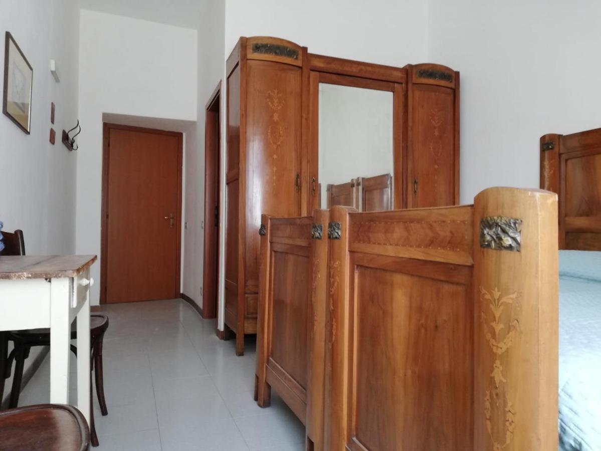 Residenza Santa Valeria Hotel Caglio Bagian luar foto