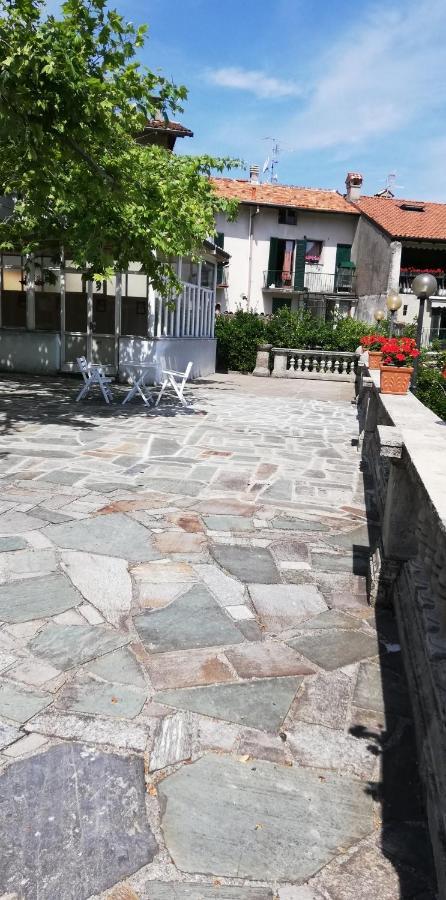 Residenza Santa Valeria Hotel Caglio Bagian luar foto