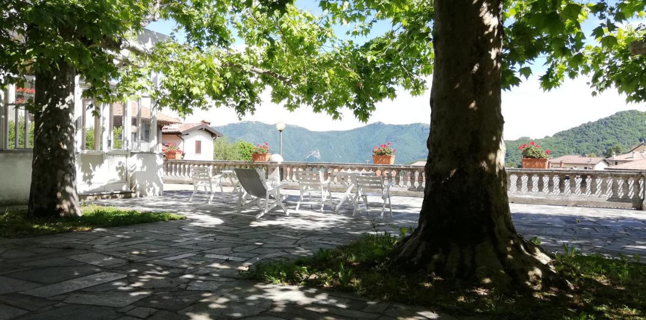 Residenza Santa Valeria Hotel Caglio Bagian luar foto